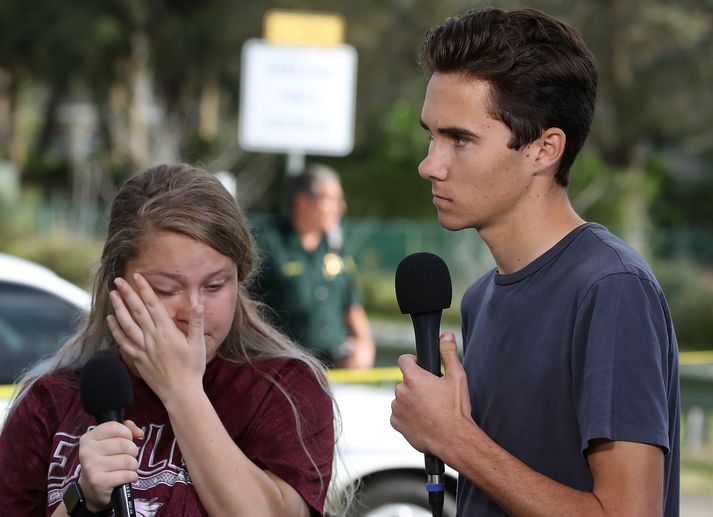 David Hogg ásamt skólasystur sinni Kelsey Friend.