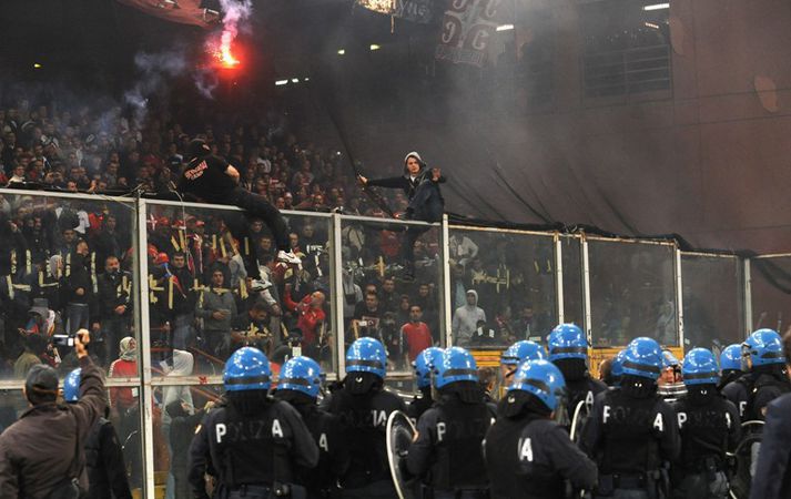 Serbarnir gerðu allt vitlaust í Genoa.
