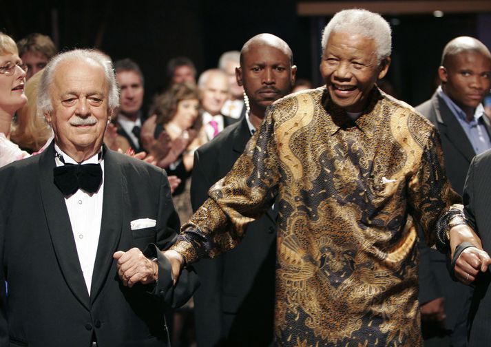 Bizos og Mandela árið 2008.