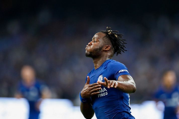 Michy Batshuayi skoraði tvö mörk fyrir Chelsea í dag