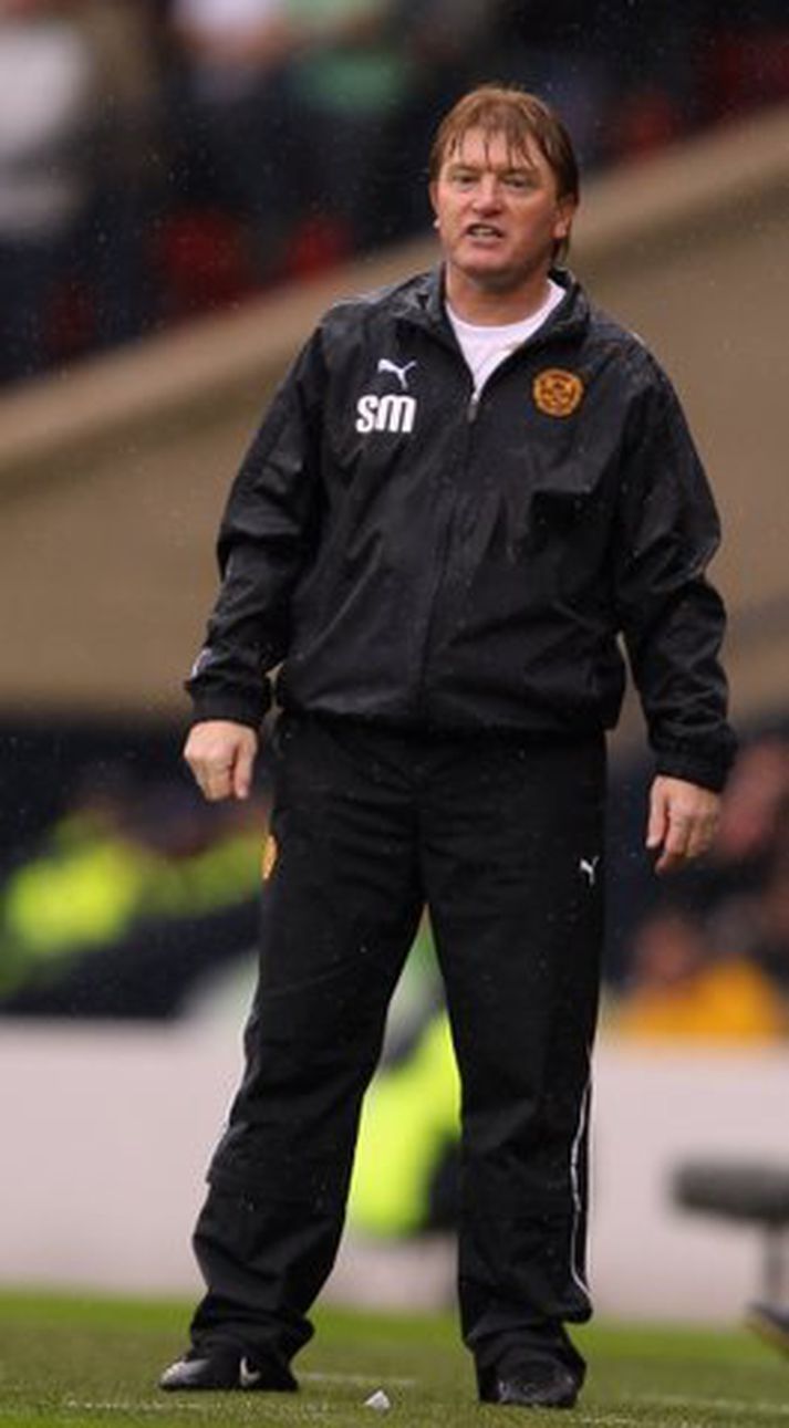 Stuart McCall er knattspyrnustjóri Motherwell.