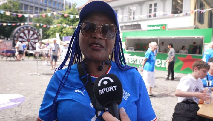 Eunice Quason er móðir Sveindísar. Hún er klár fyrir leikinn.