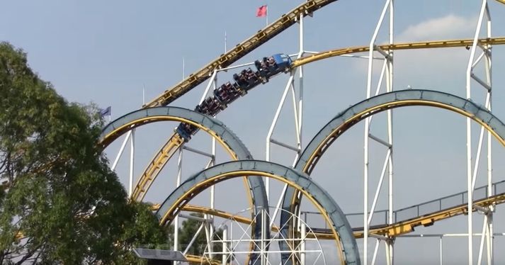 Chimera rússíbaninn í La Feria Chapultepec skemmtigarðinum.