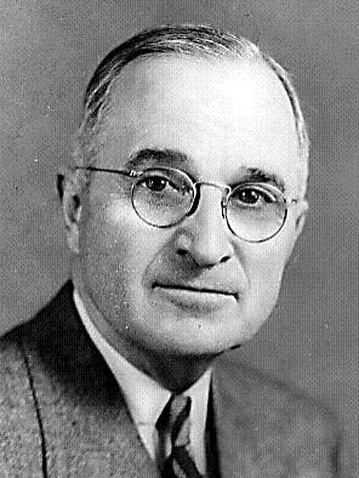 Harry s. Truman. Samningurinn var gerður í forsetatíð Harry S. Truman, forseta Bandaríkjanna.