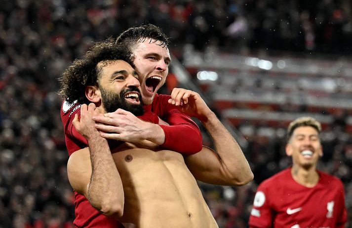 Mohamed Salah og Andy Robertsson fagna marki hjá Liverpool.