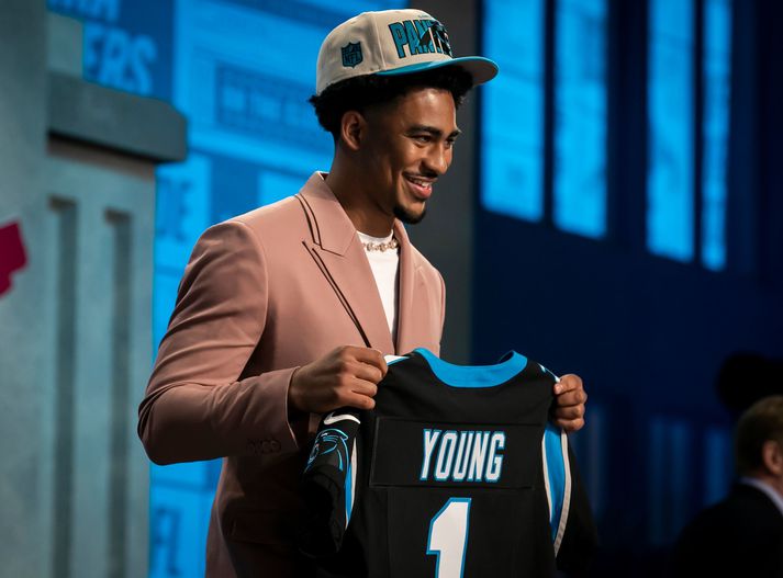 Bryce Young var valinn fyrstur í nýliðavalinu í fyrra af Carolina Panthers. Chicago Bears eiga fyrsta valrétt í ár.