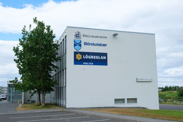 Lögreglan á Blönduósi fór fýluferð í september 2022 þegar yngri bróðirinn hringdi símtal í Neyðarlínuna á fölskum forsendum.