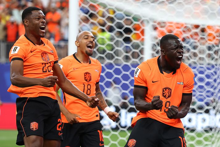 Brian Brobbey, hér lengst til hægri, fagnar einu marka sinna í kvöld