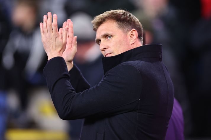 Darren Fletcher þakkar stuðningsmönnum Manchester United fyrir leikinn í gærkvöldi.