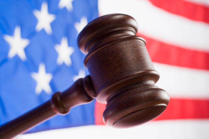 Fjölskylda mannsins hefur nú verið krafin um endurgreiðslu á jafnvirði um fimm milljóna króna.