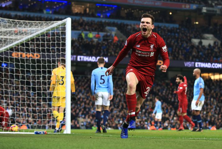 Andrew Robertson fagnar marki Liverpool á móti Manchester City fyrr í vetur.