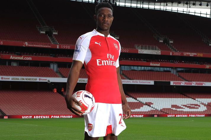 Danny Welbeck getur haldið áfram að sitja fyrir á myndum næstu mánuðina.