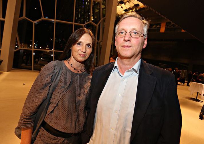 Forstjórinn og frú. Halldór Guðmundsson, forstjóri Hörpu, og Anna kona hans voru að sjálfsögðu mætt.