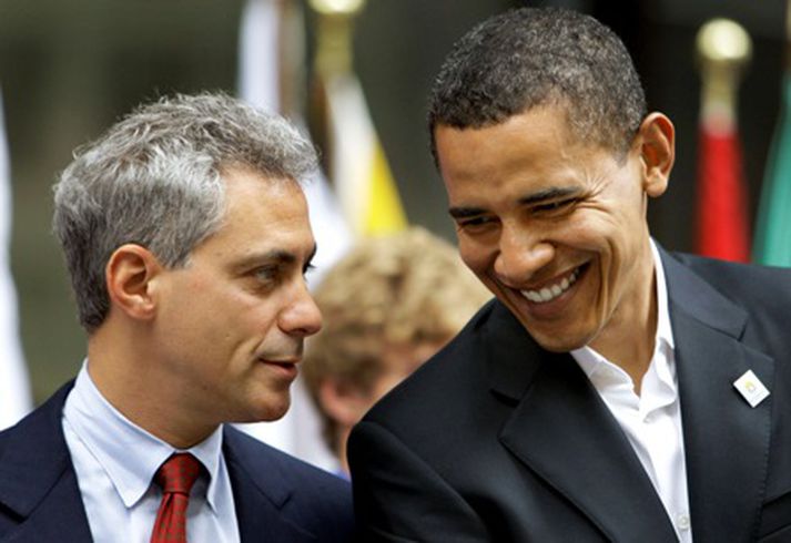 Barack Obama með Rahm Emanuel, verðandi starfsmannastjóra í Hvíta húsinu.