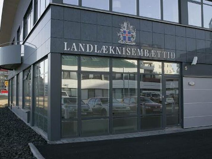 Landlæknisembættið reynir að fá bóluefni til landsins fyrir helgi svo hægt sé að byrja bólusetningu forgangshópa í næstu viku
