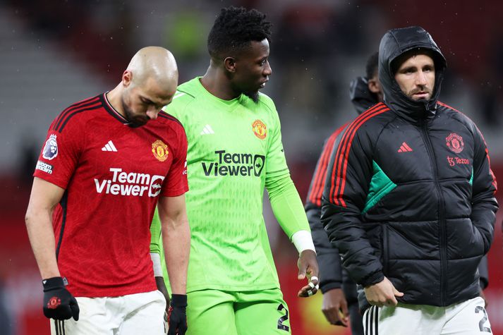 Leikmenn Manchester United niðurlútir eftir tapið fyrir Bournemouth um helgina.
