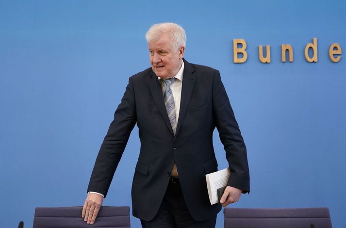 Horst Seehofer, innanríkisráðherra Þýskalands, á blaðamannafundi í morgun.