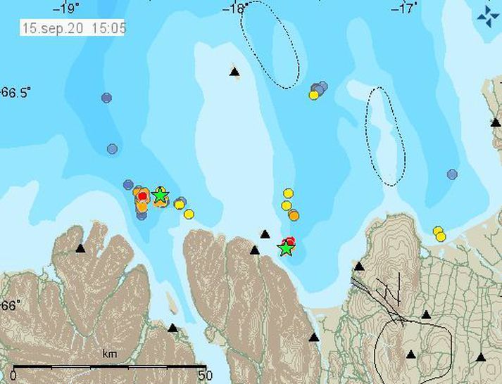 Upptök sjálftans voru þar sem græna stjarnan til hægri er staðsett.