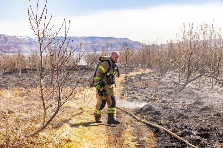 Frá slökkvistarfi vegna gróðurelda við Hvaleyrarvatn í Hafnarfirði fyrr í mánuðinum. .