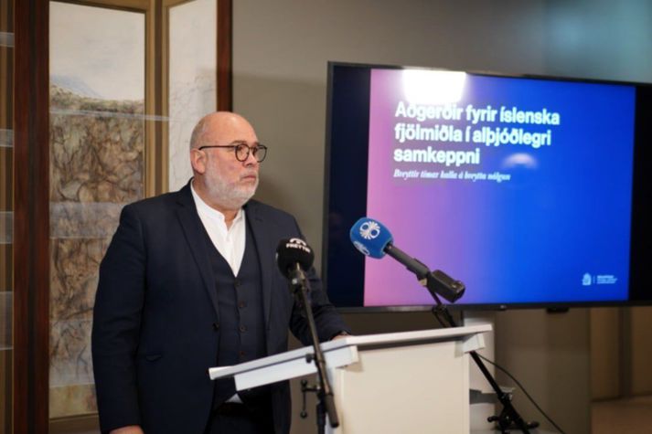 Logi Einarsson er menningar-, nýsköpunar- og háskólaráðherra.