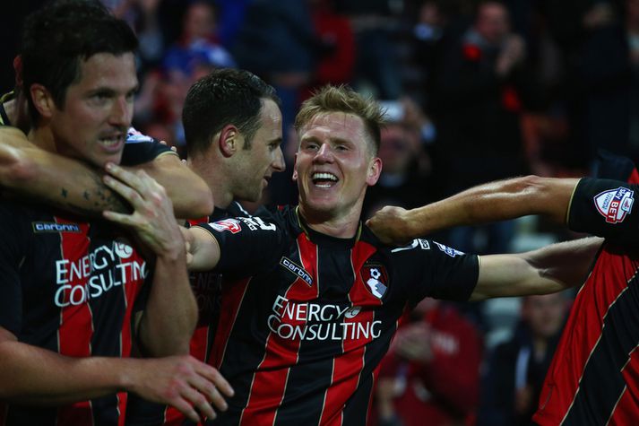 Strákarnir í Bournemouth fagna í kvöld.