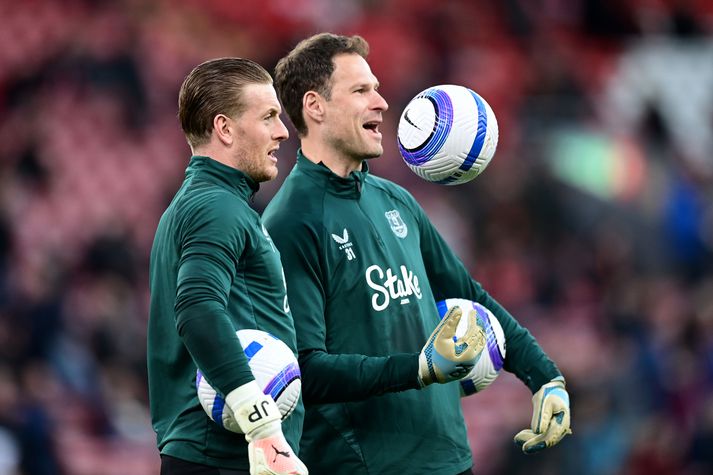 Kollegarnir Jordan Pickford og Asmir Begović.