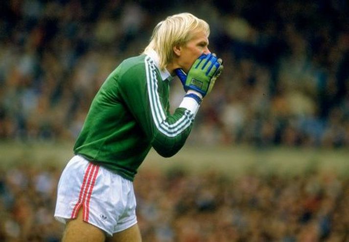 Gary Bailey í leik með Manchester United árið 1985.