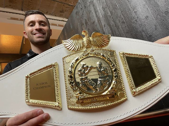 Davíð Rúnar Bjarnason er maðurinn á bak við IceBox og hann mun afhenda einhverjum þetta glæsilega belti í lok kvöldsins.