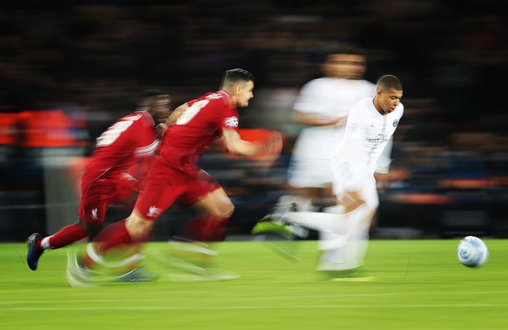 Kylian Mbappe á fullri ferð í leik á móti Liverpool.