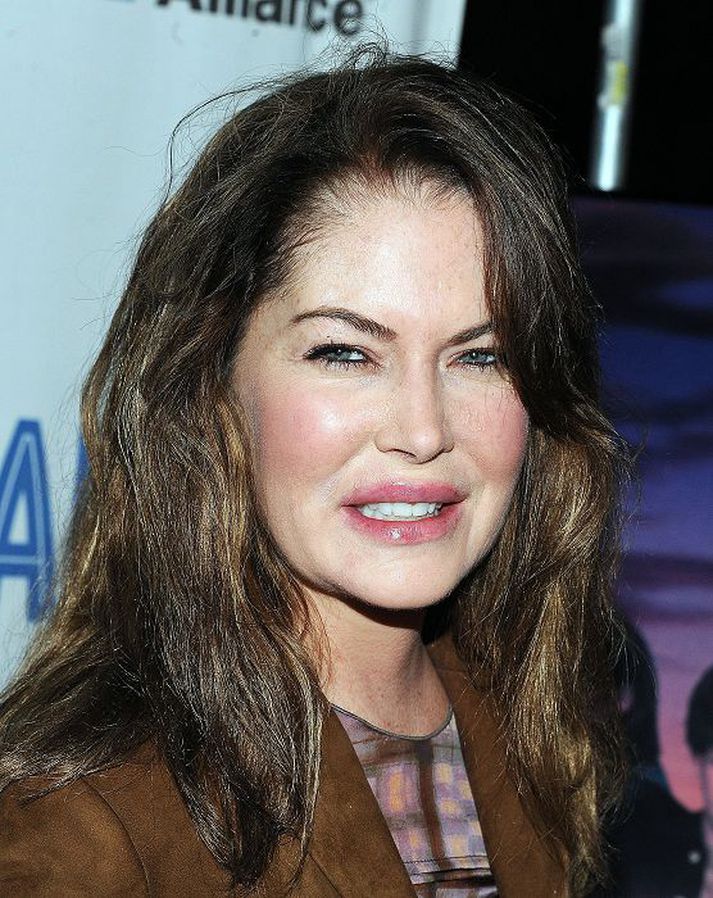 Lara Flynn Boyle fór offari í lýtalækningum og er nánast óþekkjanleg.