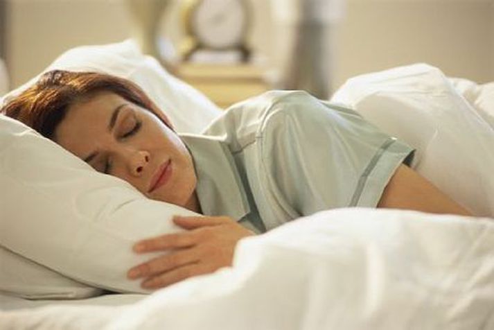 Tölfræðin segir að þeir sem sofa minna en 6 tíma á nóttu séu í 12% meiri hættu á ótímabæru andláti en þeir sem fá hefðbundinn sex til átta tíma svefn.