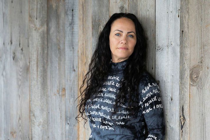 Ingibjörg Reynisdóttir. Hún vandar þeim sem sjá um úthlutun úr kvikmyndasjóði ekki kveðjurnar, segir að hún hafi nú verið dregin á asnaeyrum í átta ár með þaulunnar umsóknir. Sem er hafnað hverri á fætur annarri.