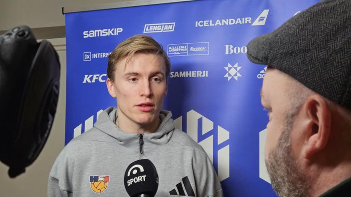 Gísli Þorgeir hefur trú en er með báða fætur á jörðinni.