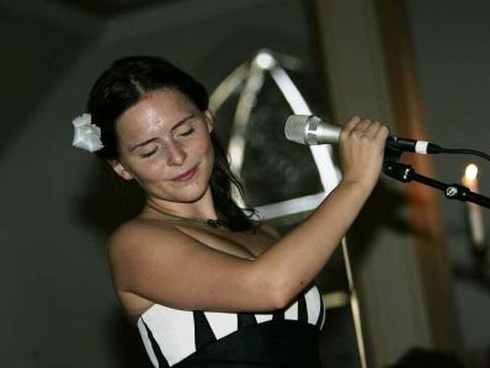 Emiliana Torrini.