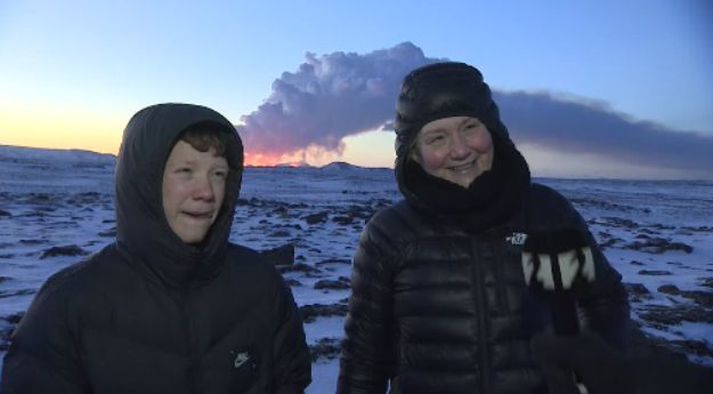 Fjölnir er fjórtán ára Grindvíkingur sem fór í morgun með mömmu sinni, Sólnýju, að skoða gosið.