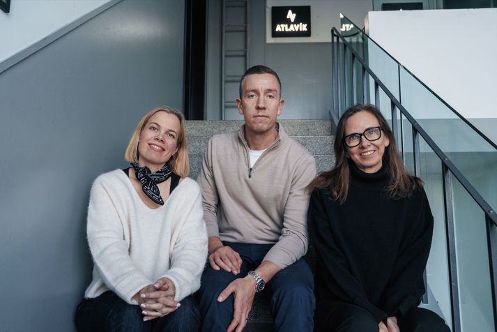 Björg Magnúsdóttir, Hannes Þór og Yrsa Sigurðardóttir vinna saman að því að skrifa Thule.