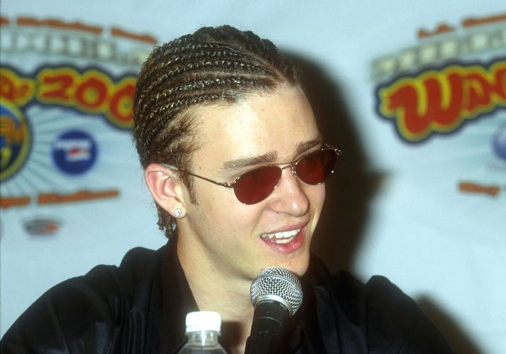 Justin Timberlake var einn af þeim sem prufaði sig áfram með ólíkar hárgreiðslur á árunum 1999 til 2002.