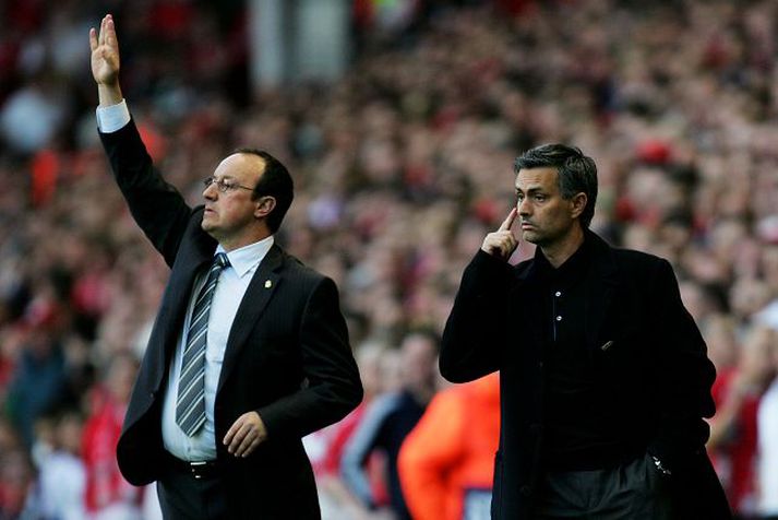 Stjórarnir Rafel Benitez og Jose Mourinho mætast enn á ný í dag.