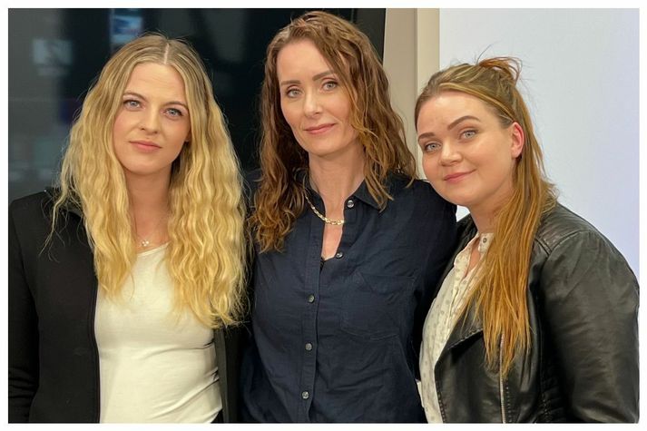 Þær Teresa Dröfn Freysdóttir Njarðvík, Brynja Skúladóttir og Kolbrún Þorsteinsdóttir biðla til stjórnvalda að gangast við mistökum sem hafi verið gerð á vistheimili sem þær og aðrar konur dvöldu á sem unglingar.