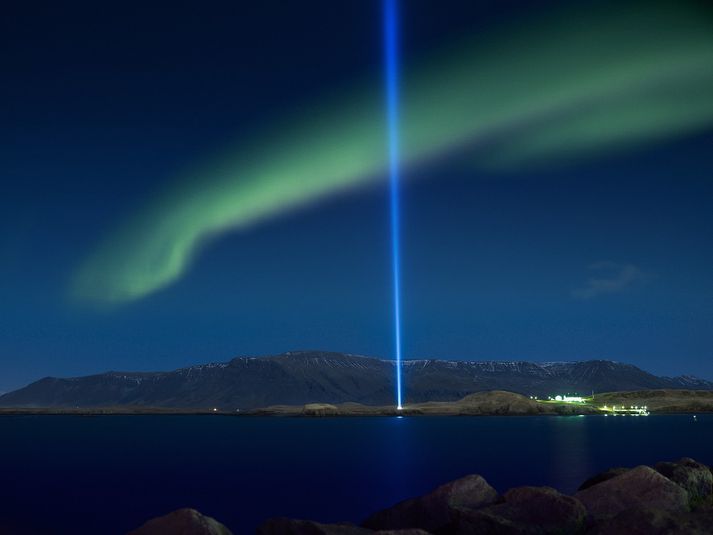 Siglt verður með Eldingu frá Gömlu höfninni í Reykjavík kl. 20.00.