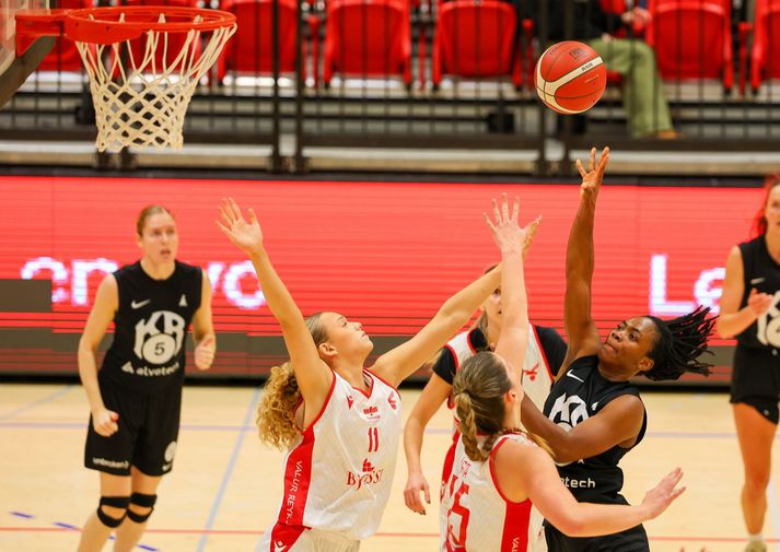 Molly Kaiser fór á kostum og skoraði 44 stig.