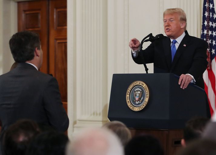 Donald Trump sakaði Jim Acosta, fréttamann CNN, um að vera dónalegan og hræðilega manneskju.