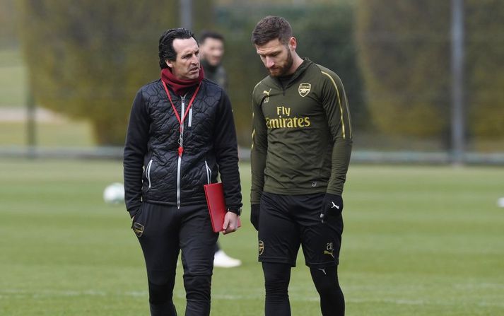 Emery ræðir við Mustafi