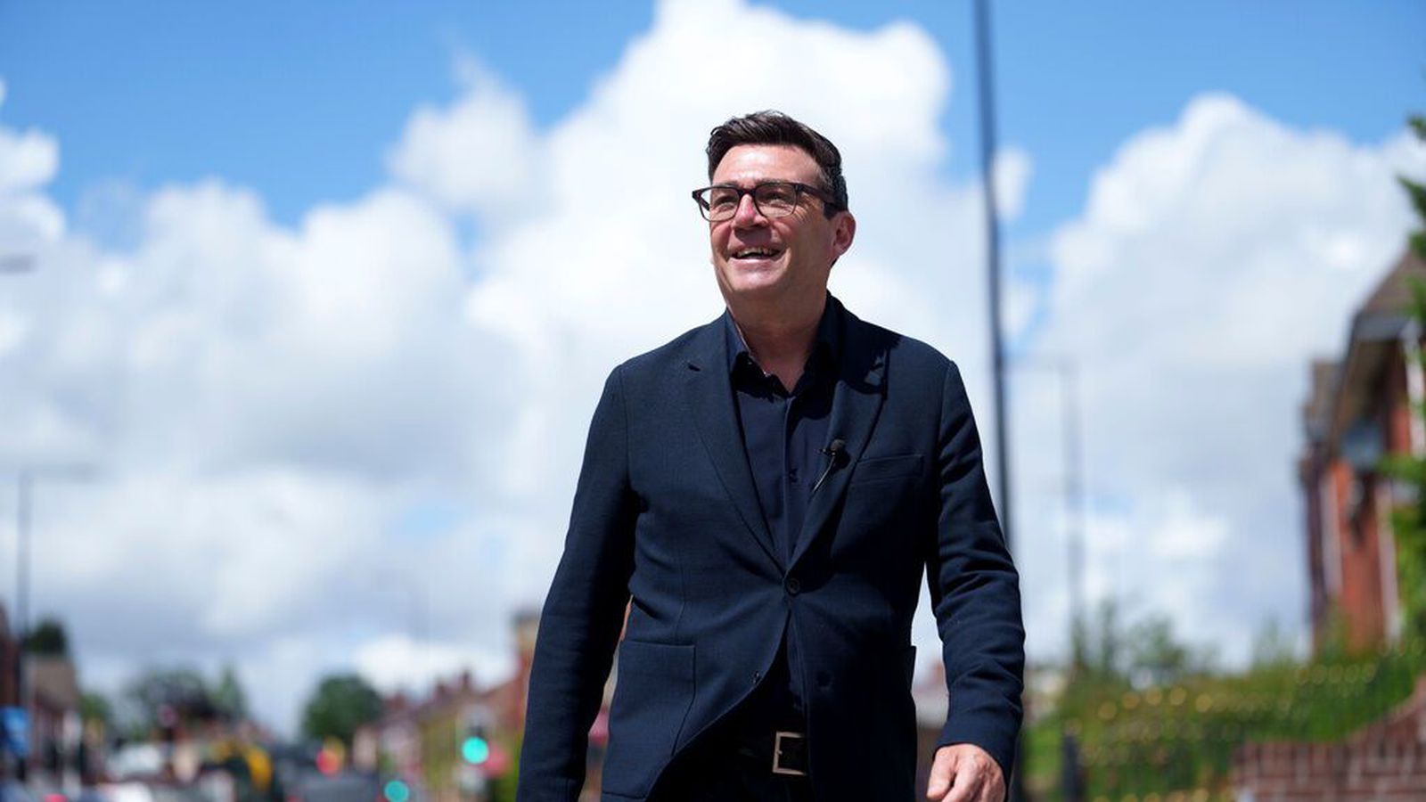 Burnham vill taka við af Starmer