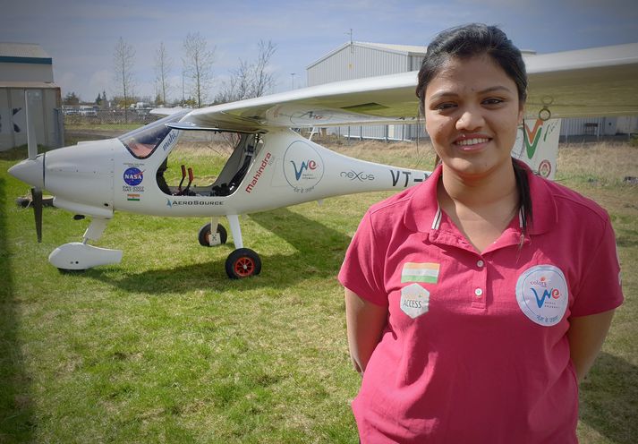 Aarohi Pandit er 23 ára atvinnuflugmaður sem hyggst fljúga fisflugvél umhverfis hnöttinn.