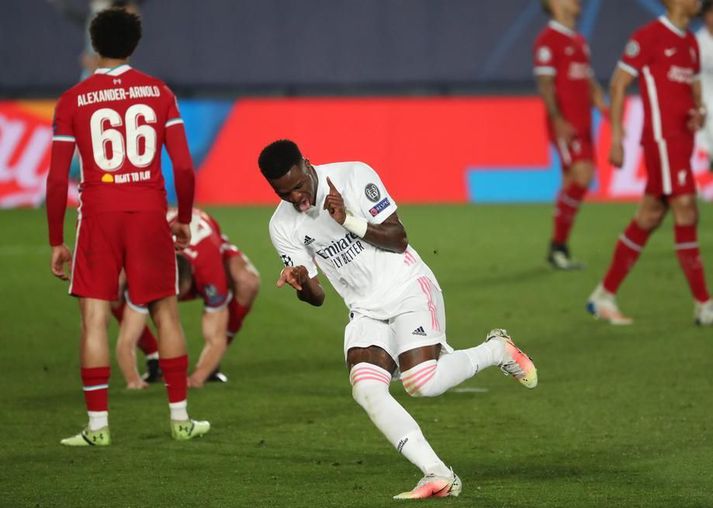 Vinicius Junior fagnar marki gegn Liverpool í 3-1 sigri Real Madrid í fyrri leiknum.