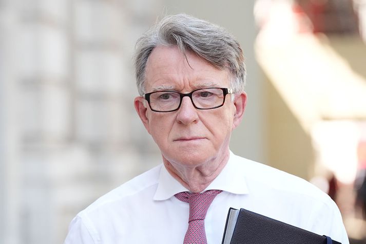 Mandelson virðist hafa leitað ítrekað til Epstein varðandi einkalíf sitt og meðal annars beðið hann um að miðla málum milli sín og eiginmanns síns.