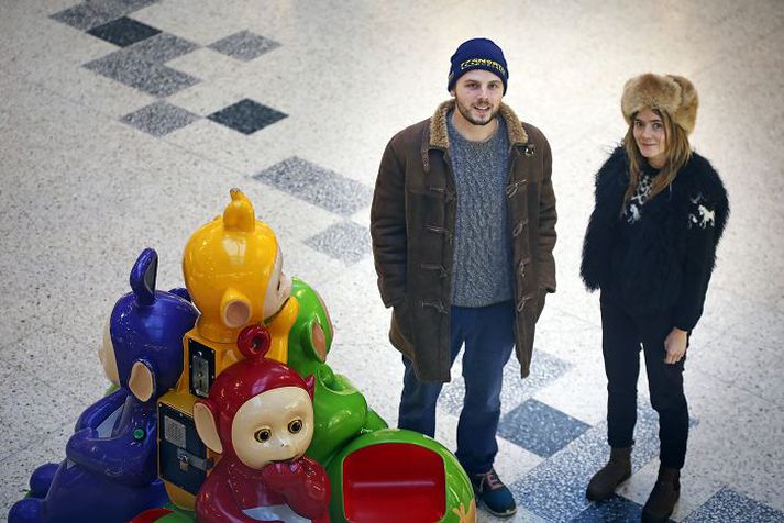 Þau Alexander og Áslaug notuðu sviðshreyfingar poppara sem innblástur að dansverki.