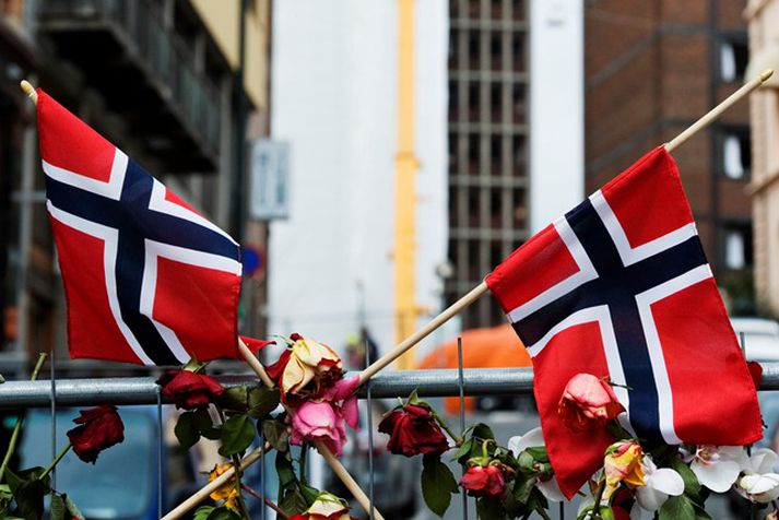 Norska lögreglan byrjar að safna eigum fólksins í dag. Mynd/ afp.