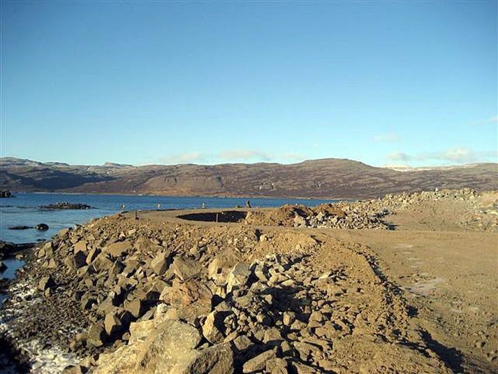 Miklar framkvæmdir hafa farið fram á vegkaflanum um Vestur- og Austur-Barðastrandarsýslur. Þessi mynd er frá Vatnsfirði í þeirri vestari.